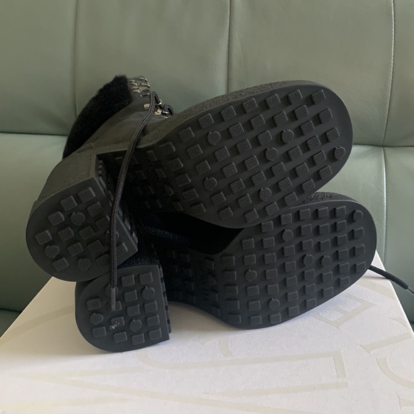 Moncler Platform Bootie - Picture 5 of 10